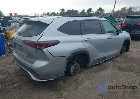 2024 Toyota Highlander Xse z USA, uszkodzony, nr VIN 5TDKDRBHXRS532290